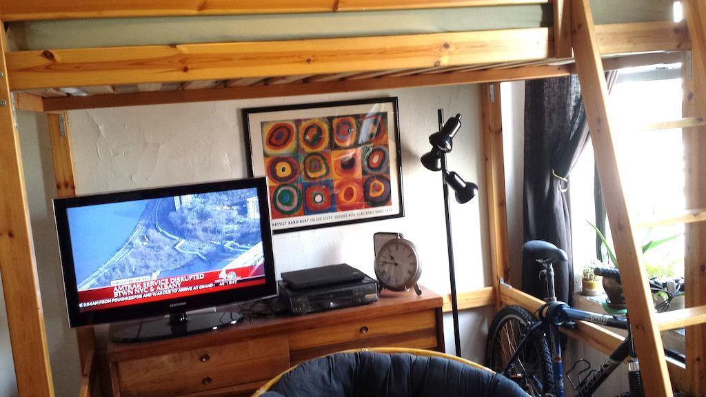 イースト ヴィレッジ ホームステイ ニューヨーク 部屋 写真